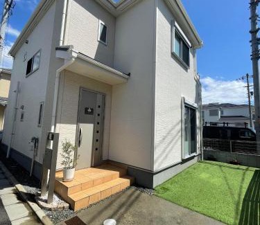 Matsubara Apartment | Comfortable Clover House: Ideal for Large Groups and Families