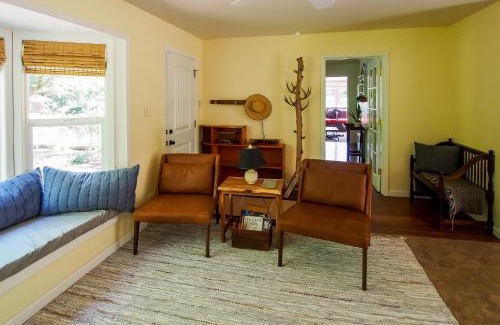 Cloverdale House | Discover Cloverdale Creekside Retreat with Pool & Pet Options