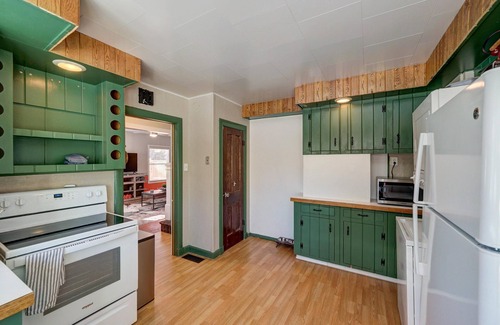 Leadville North House | Pet-Friendly Cloverleaf with Hot Tub, Near Ski Cooper