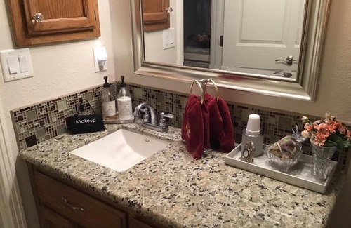 Clovis House | Budget-Friendly Clovis, CA Room Near National Parks