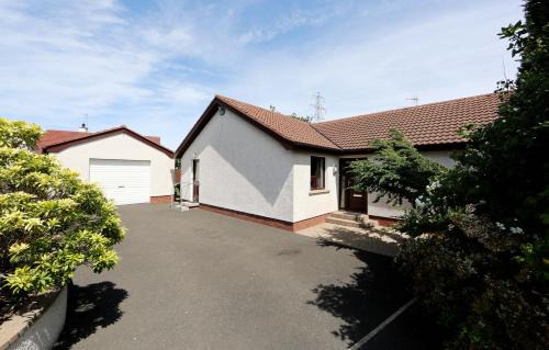 Coleraine Bed & Breakfast | Top-Rated Cloyfin B and B with Family-Friendly Dining