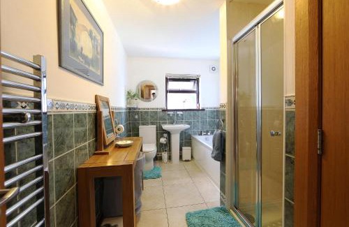 Coleraine Bed & Breakfast | Top-Rated Cloyfin B and B with Family-Friendly Dining