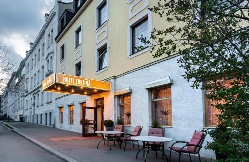 Hietzing Hotel | Discover Club Hotel Cortina: 4-Star Family-Friendly Retreat