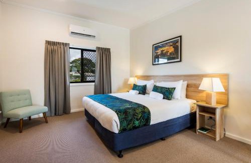 Maclean Hotel | Discover Club Maclean Motel: 4-Star Family-Friendly Stay