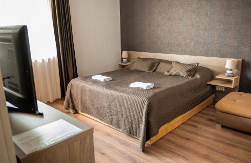 Zalakaros Apartment | Relaxing Stay at Club MenDan Aparthotel with Ocean Views