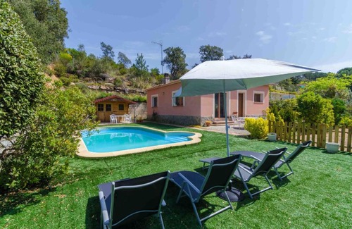Mont Barbat Villa | Relaxing Retreat at Club Villamar - Ayarza with Pool Access