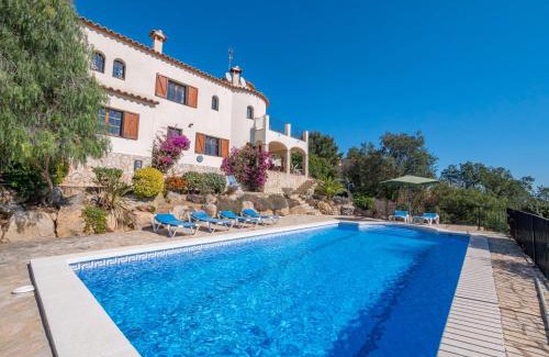 Calonge Villa | Relax at Club Villamar - Roma: Family-Friendly with Pool