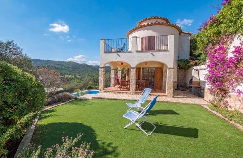 Calonge Villa | Relax at Club Villamar - Roma: Family-Friendly with Pool