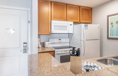 Anaheim Resort House | Discover the Comfort of Club Wyndham Dolphin's Cove Suite