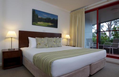 Salamander Bay Hotel | Discover Club Wyndham Port Stephens: Your 4-Star Escape