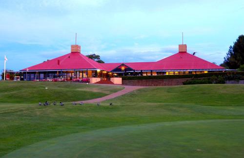 Salamander Bay Hotel | Discover Club Wyndham Port Stephens: Your 4-Star Escape