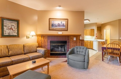 Jeffersonville Condo | Guest Rated 10/10: Club Wyndham Smugglers Notch Suite