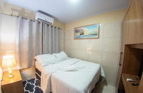 Aguas Lindas de Goias Hotel | Relax at Clube Pousada Chácara da Isabel with Ocean Views