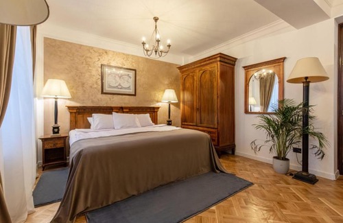 Kiseleff Hotel | Discover Clucerului Arc De Triomphe: Family-Friendly Hotel