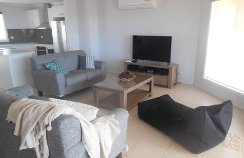 Muloowurtie House | Stunning Cluff View: Family-Friendly with Breathtaking Sea Views