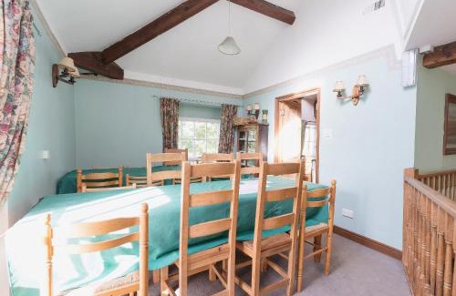 Belper House | Pet-Friendly Retreat at Clusters Chapel for Family Getaways