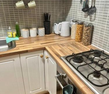 Dalmuir Apartment | Clydebank Cozy 3bdr flat near Glasgow