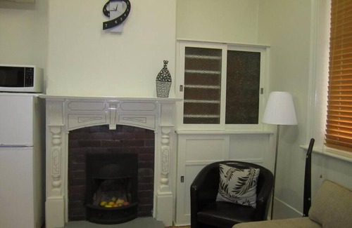 Maitland House | Child-Friendly Clydesdale Cottage B&B - Guest Rated 9/10