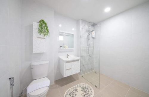 Huay Kaew Apartment | Guest Rated: Srithana Condominium Cozy Room for Families