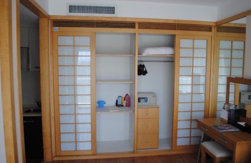 Shekou Apartment | Elegant CM+ Service Apartment in Shenzhen with Great Amenities