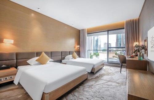 Shekou Apartment | Elegant CM Serviced Apartment in Shenzhen with Pool Access