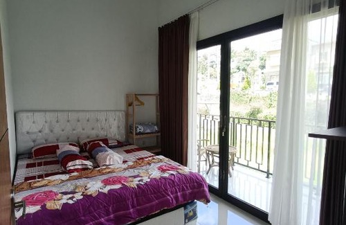 Oro Oro Ombo Villa | Cozy CMI Homestay: Pet-Friendly Retreat for Families