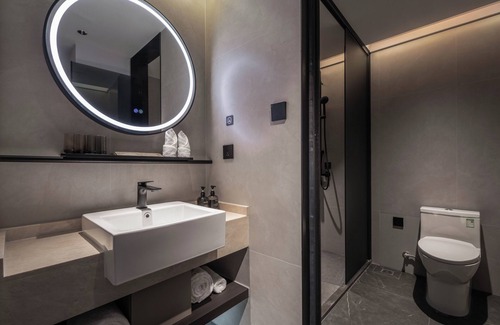 Futian CBD Hotel | CNHOL RADIENT HOTEL