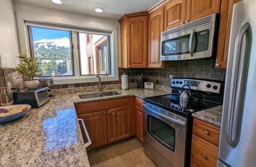 Peak 9 Apartment | Scenic Mountain Views with Luxury Amenities on Main St.