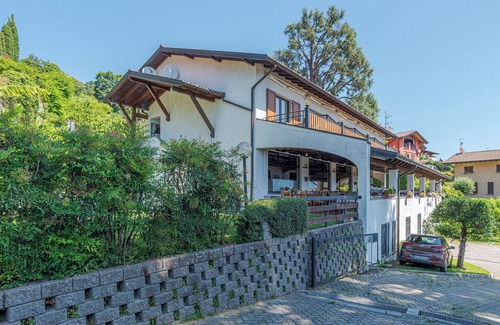Menaggio Apartment | Top-Rated Co.ri. Appartamenti with Spa and Family Features