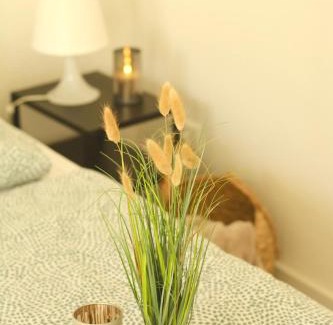 Coburg Apartment | Cozy HI Apartment in Coburg with Well-Equipped Kitchen