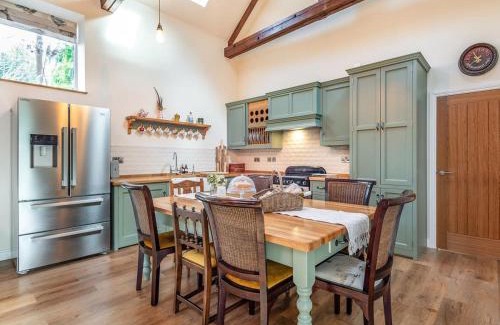 Welby House | Welcome to Coach House: Pet-Friendly Retreat with Hot Tub