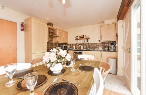 Matlock Bath Cottage | Contemporary Coach House Mews in Popular Matlock Bath
