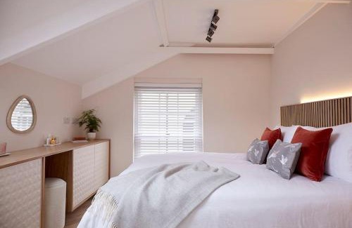 Totnes House | Family-Friendly Stay at Coach House Totnes
