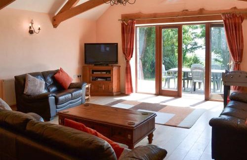 Saint Kew House | Family-Friendly Coachmans Retreat - Guest Rated 9.8/10