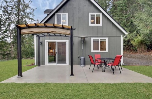 Buckley House | Pet-Friendly Coal Miner's Cabin: Guest Rated 10/10 Stay