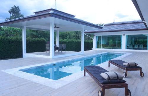 Chumphon Villa | Relaxing CoaSea Pool Villa with Private Pool & Pet-Friendly