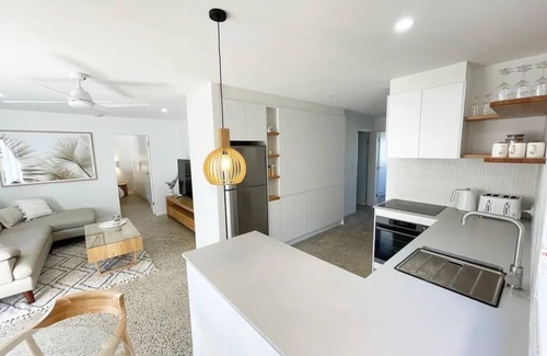 Forster Apartment | Inviting Coast by One Mile with Kitchen Amenities Awaiting You