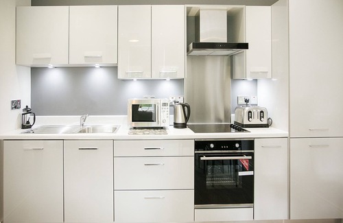 Queens Quarter Apartment | Guest Rated 9.4: Coast & City Apartments with Breakfast