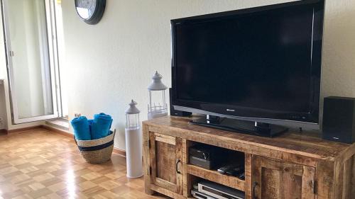 North Geestemund Apartment | Coast House Dünenloft: Oceanfront Retreat with Top Ratings