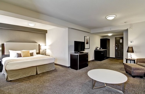 Kamloops Hotel | Enjoy Comfort at Coast Kamloops Hotel & Conference Centre