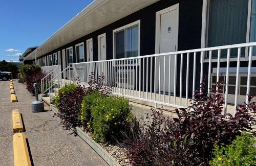Swift Current Hotel | Coast Swift Current Hotel: Pet-Friendly & Family Welcoming