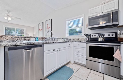 Ozona Condo | Family-Friendly Beach Condo Near Downtown Palm Harbor