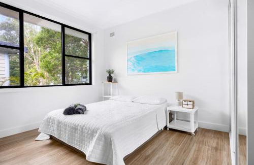 Mona Vale House | Oceanfront 3 Bedroom Retreat with Private Oasis & Views