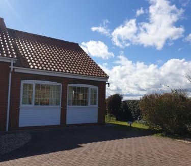 Louth Apartment | Family-Friendly Coastal Annex at Saltfleet - Rated 9.5/10