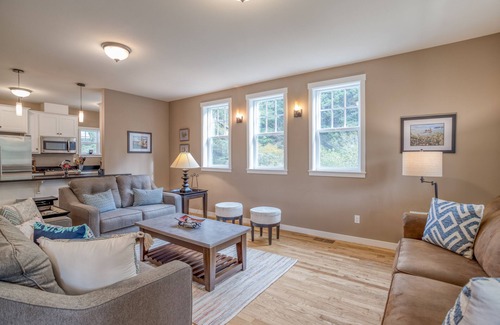 Roads End House | Beachfront Retreat in Belhaven - Pet-Friendly & Ocean Views