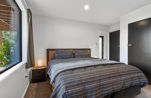 Picton House | Relaxing Coastal Retreat - Picton Holiday Home Awaits You