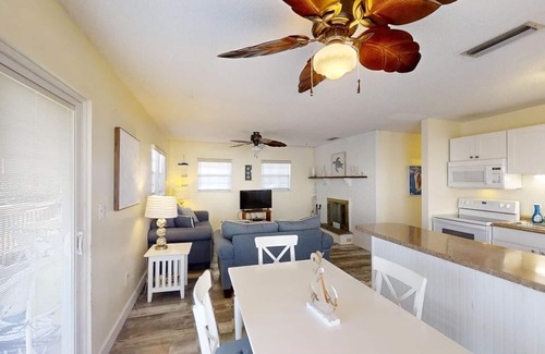 St. Augustine Beach Cottage | Pet-Friendly Key West Cottage with Oceanfront Views