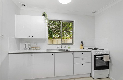Crescent Head Apartment | Coastal Chic Retreat Steps from the Beach for Families