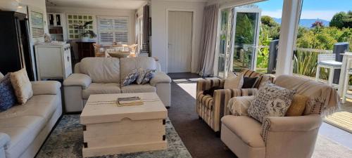 Pohara House | Coastal Elegance Awaiting You in Pohara - Rated 9/10