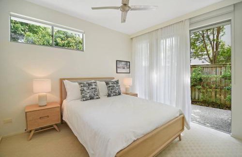 Sunshine Beach Apartment | Coastal Retreat with Heated Pool and Oceanfront Views
